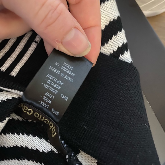 BEAUTIFUL NEW Roberto Cavalli scarf and hat set - Picture 4 of 5